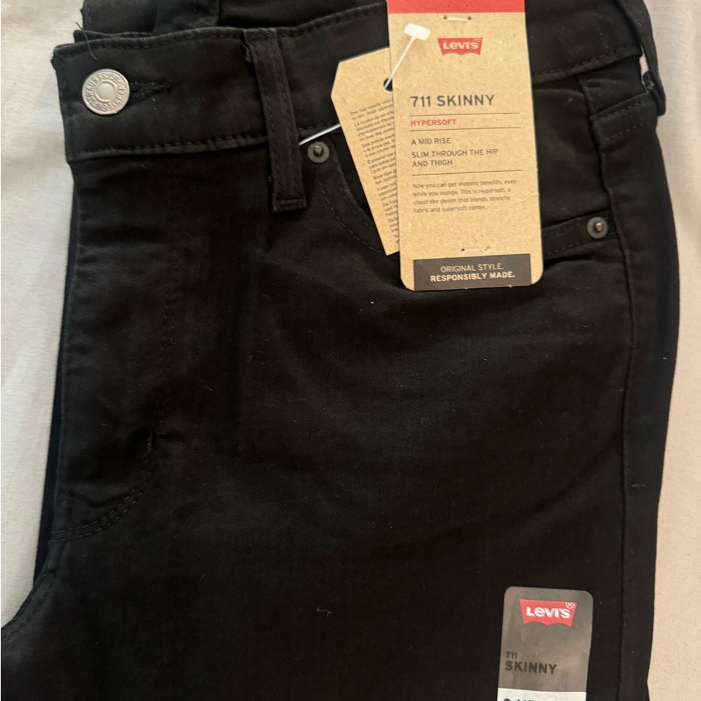 Levi's Jet Black 711 Skinny Jeans